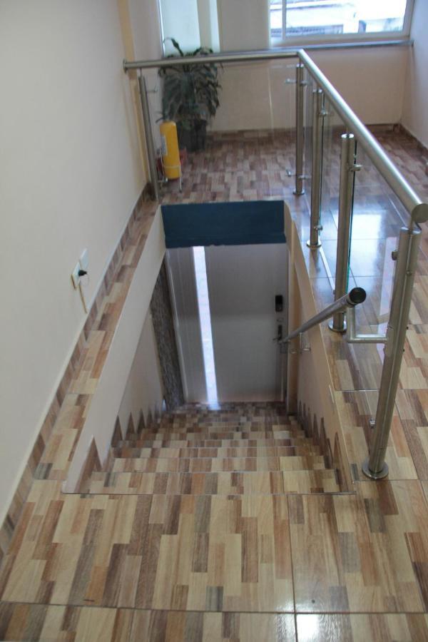 Hostal Avanza Cali Bagian luar foto