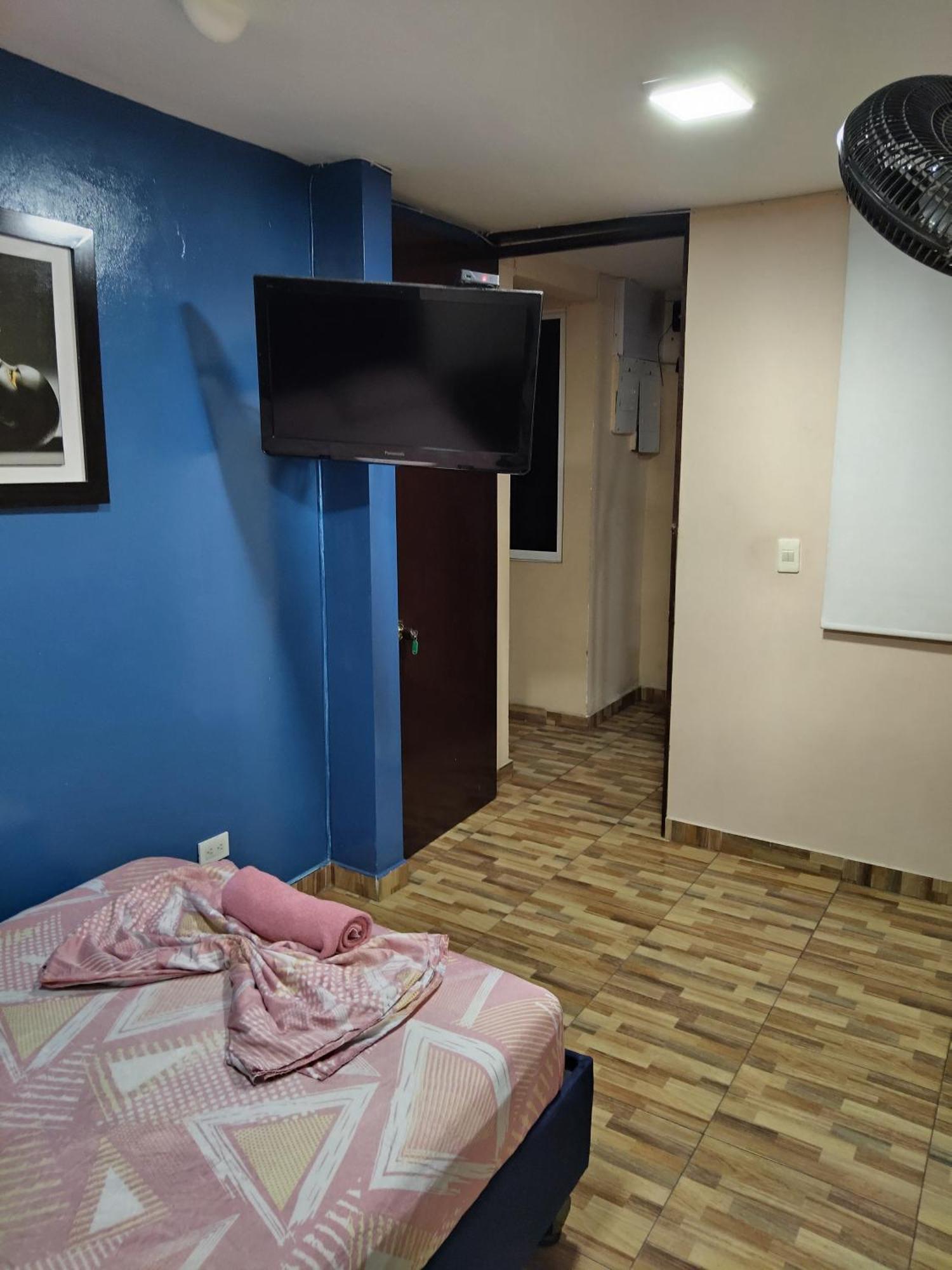 Hostal Avanza Cali Bagian luar foto